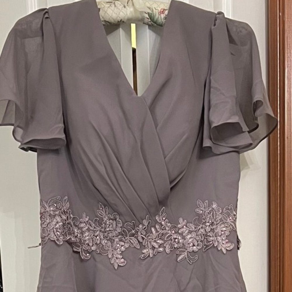 Mother of The GROOM / Bride Gown, Chiffon, Peplum